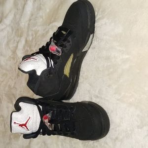 Air Jordan 5 retro OG BG, blk gray red size 7y